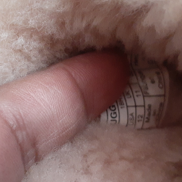 UGG BOOTS SZ 12 T - Picture 5 of 5